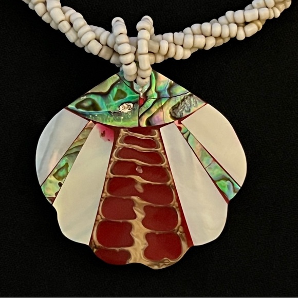 Beaded and Shell Necklace - Picture 4 of 12